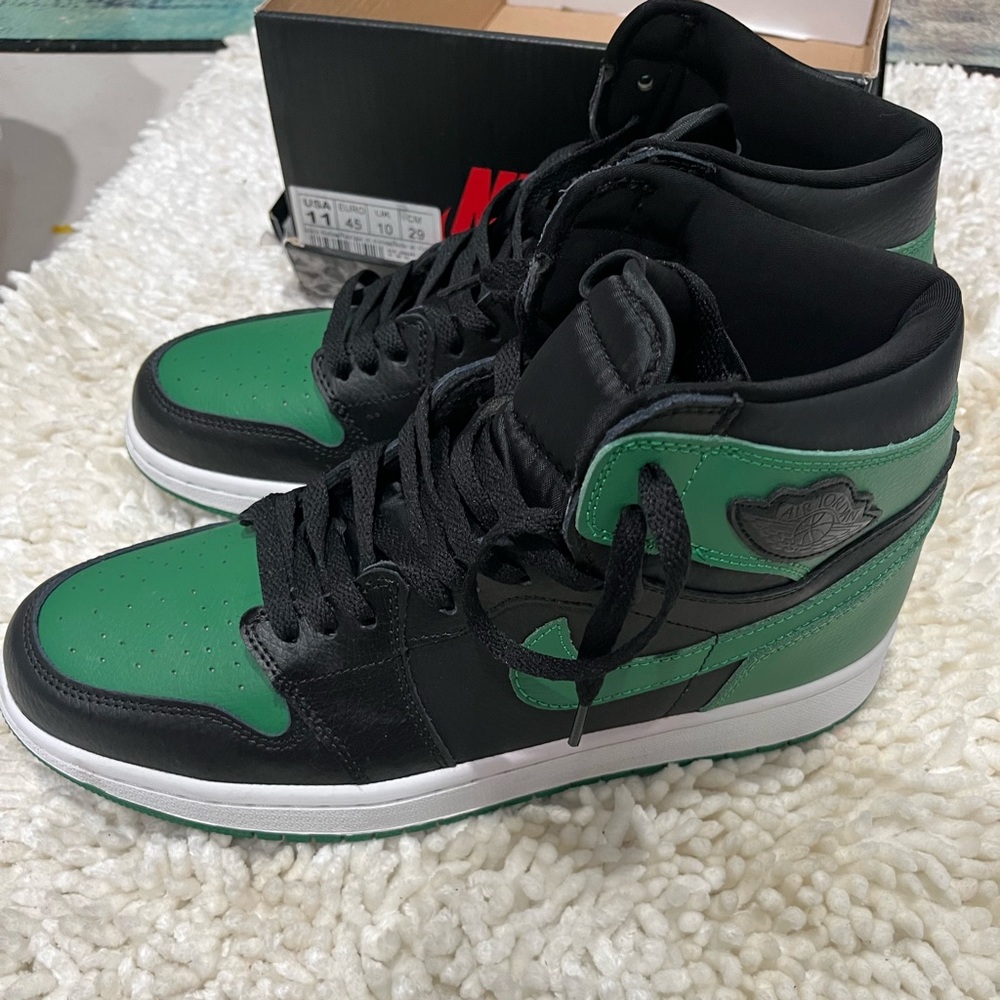 ✅ Men’s Nike Air Jordan 1 Size 11 Pine Green 2.0✅